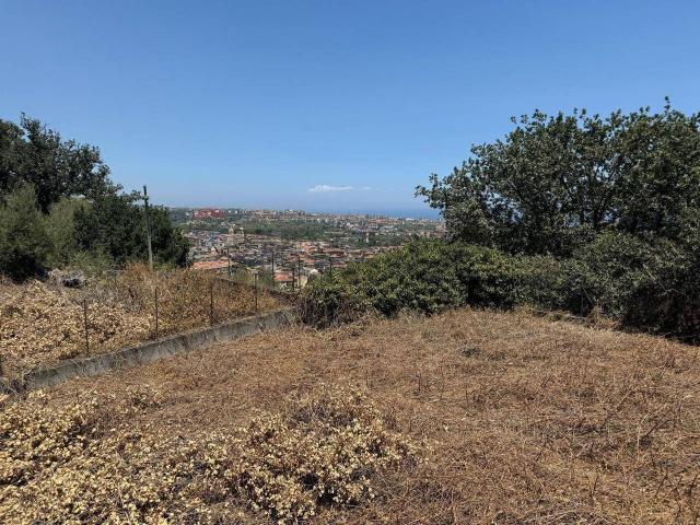 Terreno in vendita a Aci Catena, Sicilia