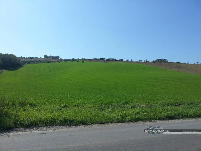Terreno in vendita a Atri, Abruzzo