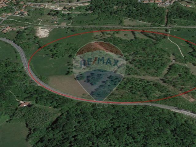 Terreno in vendita a Bregano, Lombardia