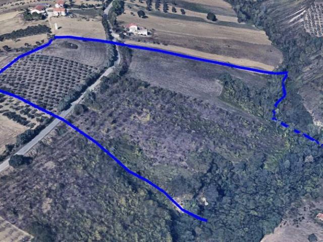 Terreno in vendita a Bellante, Abruzzo