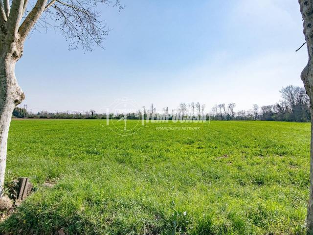 Terreno in vendita a Cassano D'adda, Lombardia
