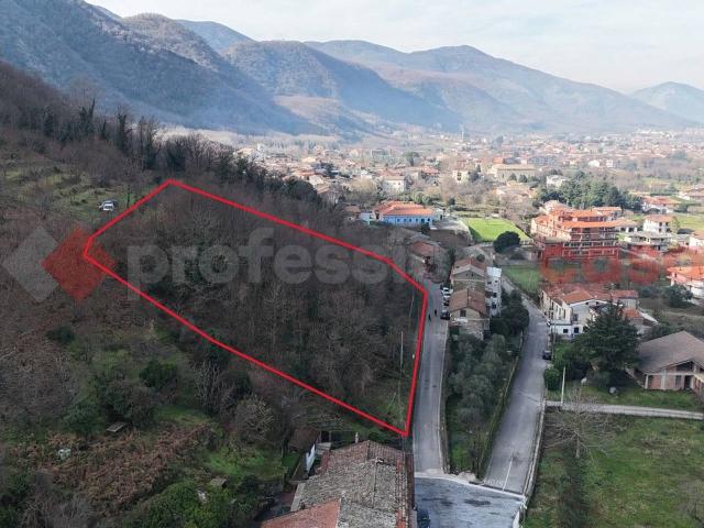 Terreno in vendita a Cervinara, Campania