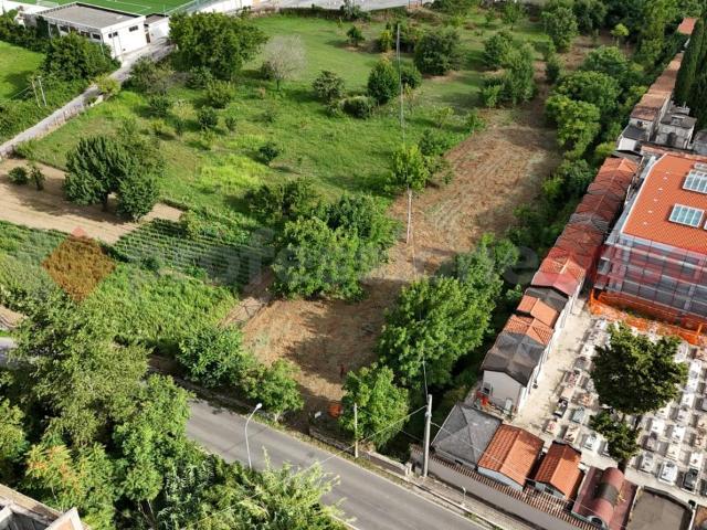 Terreno in vendita a Cervinara, Campania