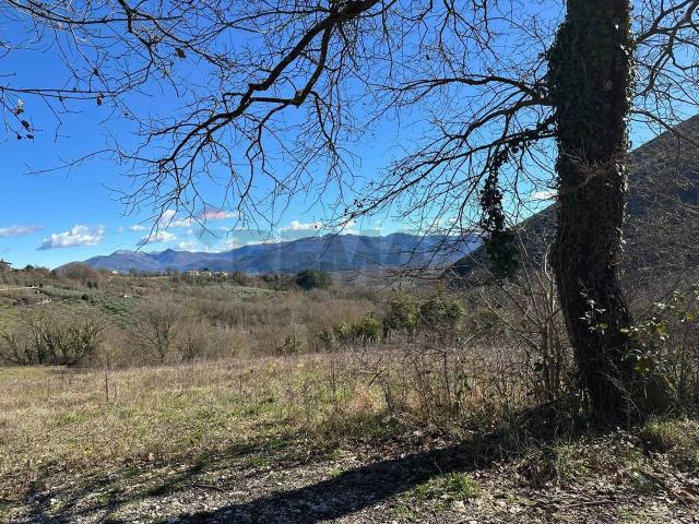 Terreno in vendita a Colli A Volturno, Molise