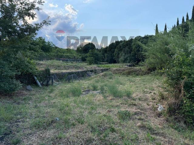 Terreno in vendita a Giarre, Sicilia