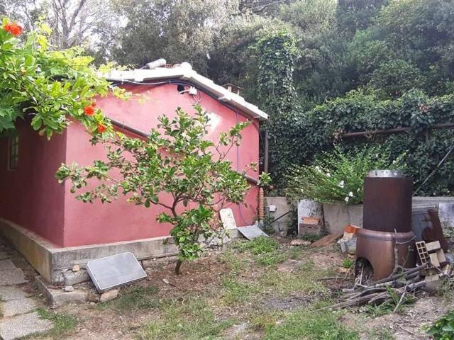 Terreno in vendita a Limoncino, Livorno