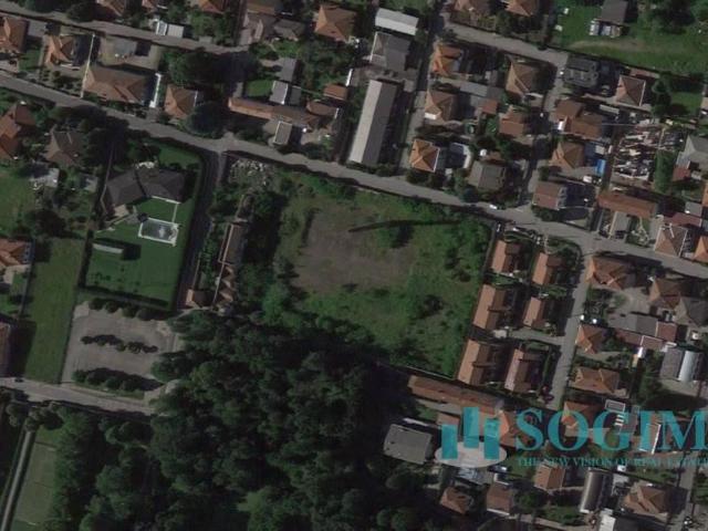 Terreno in vendita a Lonate Pozzolo, Lombardia