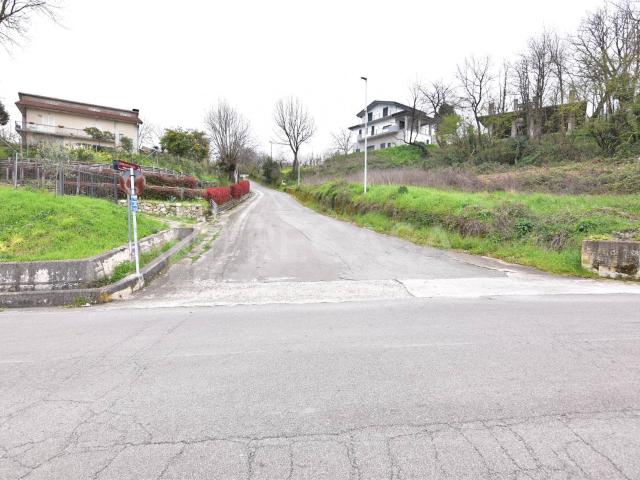 Terreno in vendita a Manocalzati, Campania