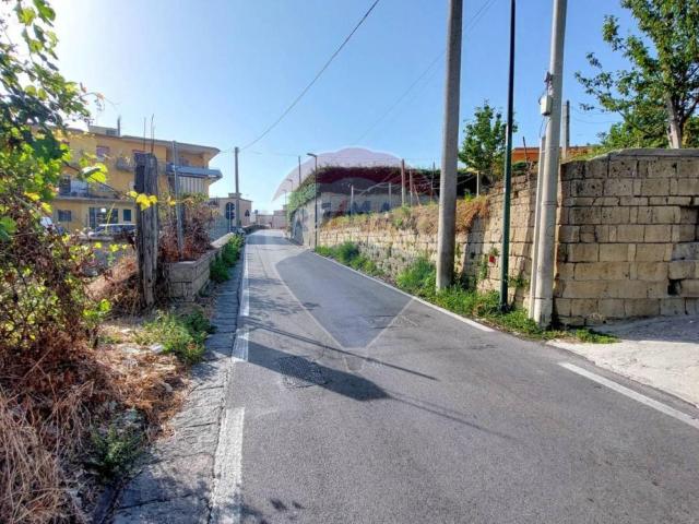 Terreno in vendita a Municipalità 9, Torre Caracciolo