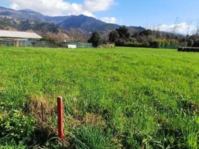Terreno in vendita a Marina Di Massa, Toscana