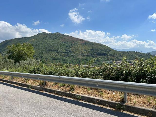Terreno in vendita a Mercato San Severino, Campania