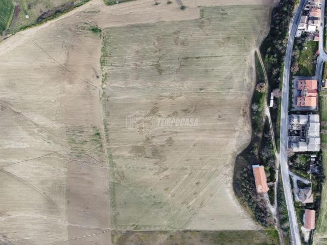 Terreno in vendita a Marche, Macerata