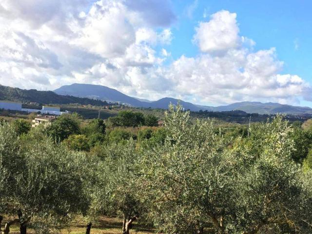 Terreno in vendita a Montefredane, Campania