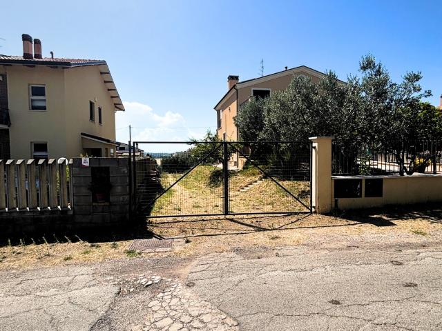Terreno in vendita a Monteodorisio, Abruzzo