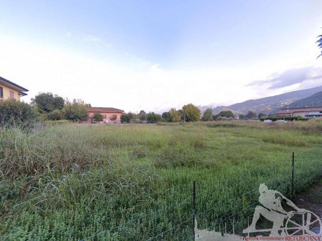Terreno in vendita a Montignoso, Toscana