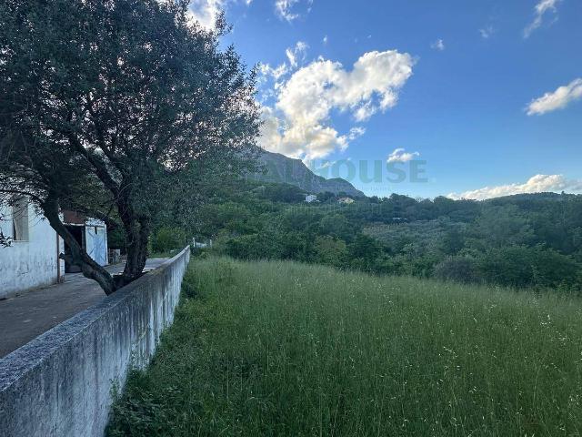 Terreno in vendita a Ospedaletto D'alpinolo, Campania