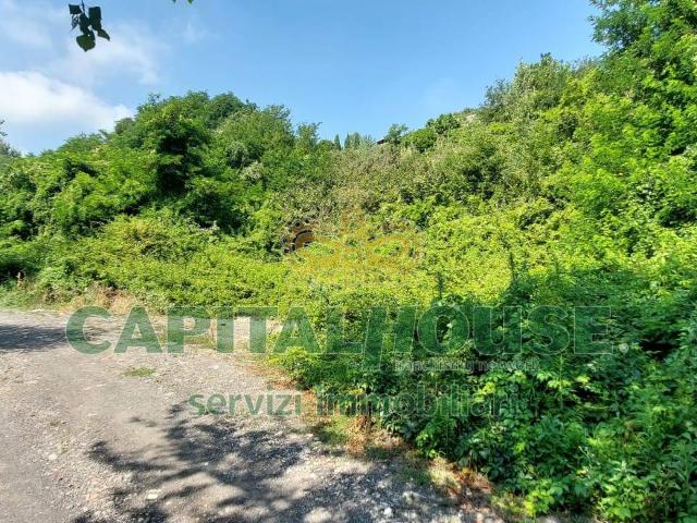 Terreno in vendita a Ottaviano, Campania