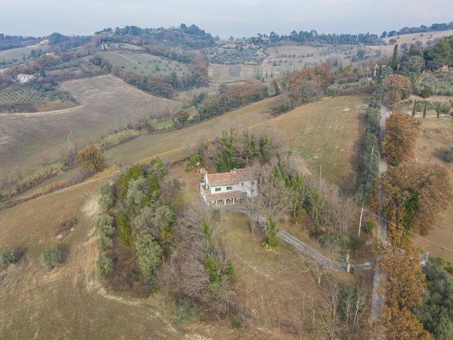 Terreno in vendita a Novilara, Pesaro