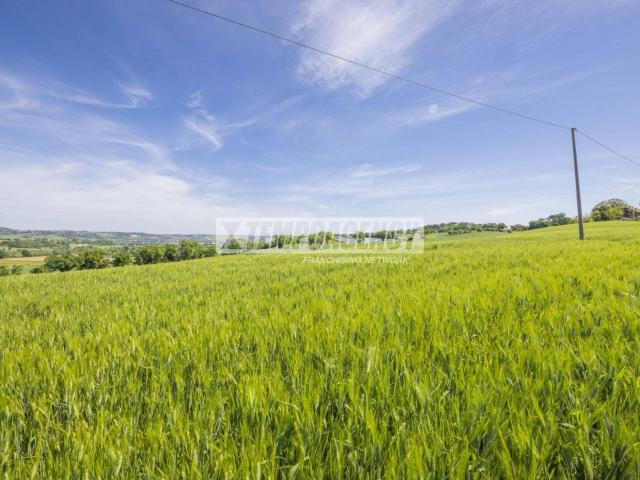 Terreno in vendita a Marche, Macerata