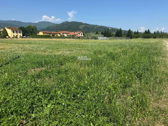 Terreno in vendita a Pontenuovo, Pistoia