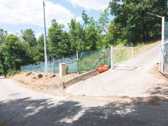 Terreno in vendita a Parolise, Campania