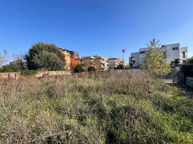 Terreno in vendita a Sant'antimo, Campania