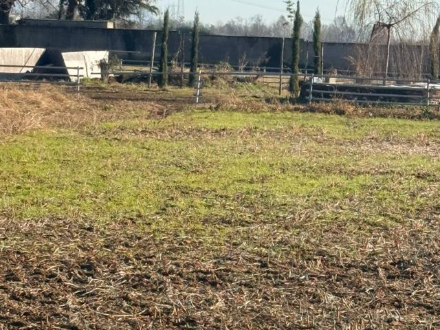 Terreno in vendita a Cascina Gazzulo, Sulbiate