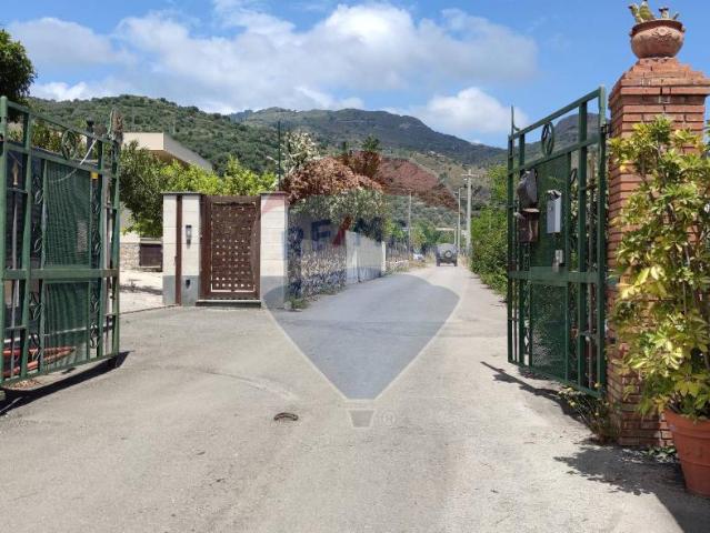Terreno in vendita a Taormina, Sicilia