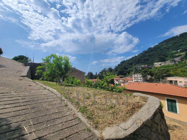 Terreno in vendita a Ventimiglia, Liguria