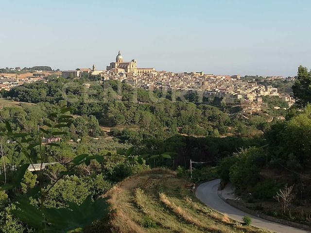 Terreno in vendita a Crocifisso, Piazza