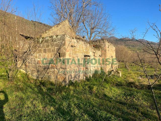 Terreno in vendita a Sirignano, Campania