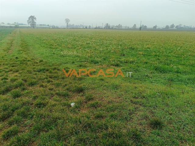 Terreno in vendita a Cologno Al Serio, Lombardia