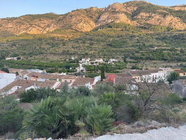 Terreno en venta en Alcalalí, Valencia