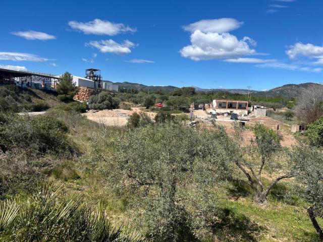 Terreno en venta en l'Alcalatén, Valencia