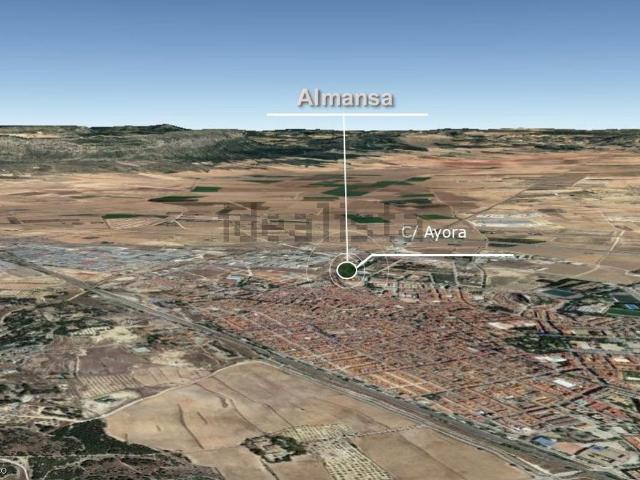 Terreno en venta en Almansa, Castilla-La Mancha