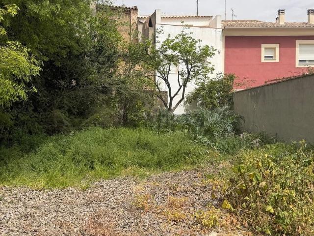 Terreno en venta en Almansa, Castilla-La Mancha