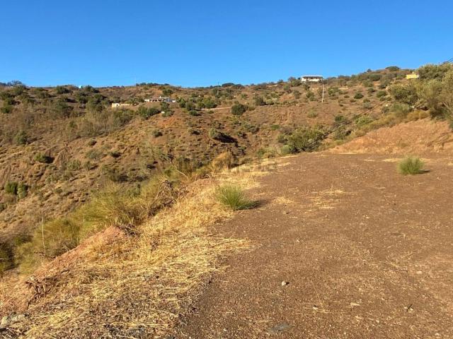 Terreno en venta en El Puente, Álora