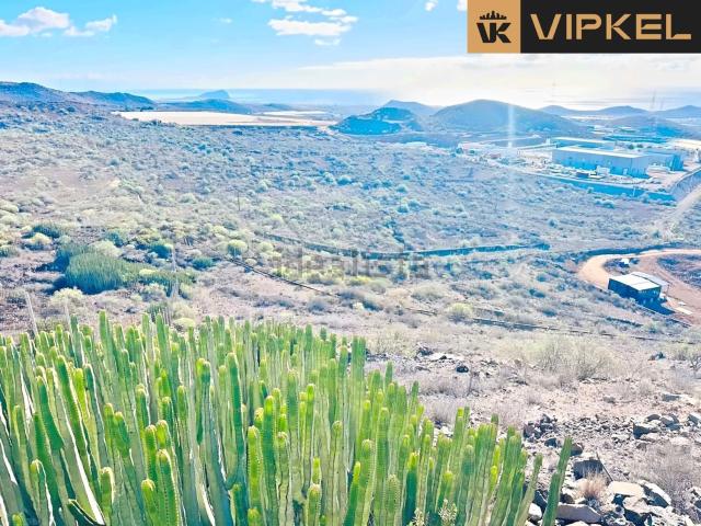 Terreno en venta en Parque de la Reina, Arona