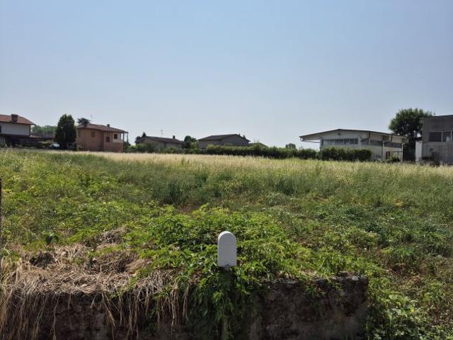 Terreno in vendita a Fiesse, Lombardia