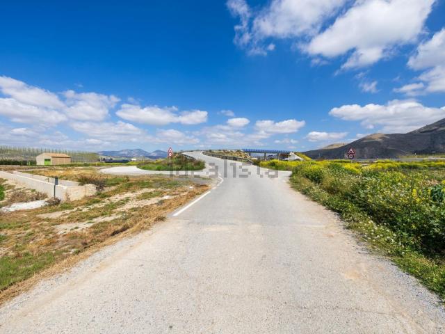 Terreno en venta en Comarca de la Vega de Granada, Andalucía
