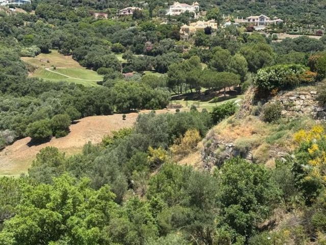 Terreno en venta en Marbella Club Golf Resort, Benahavís