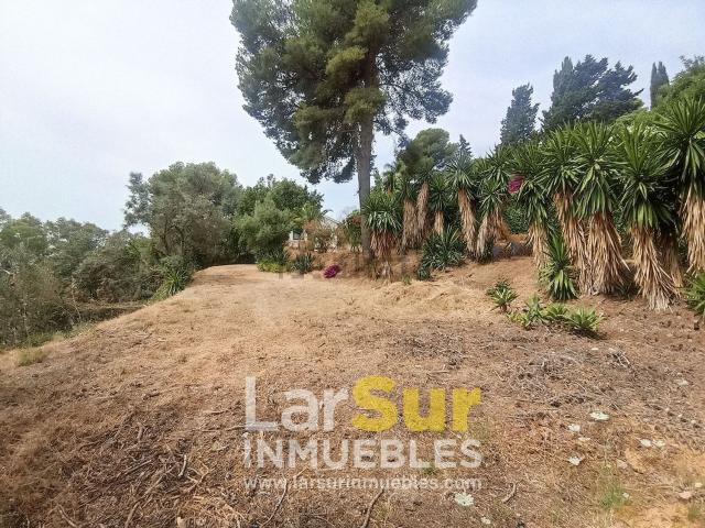 Terreno en venta en La Perla-Torremuelle, Benalmádena