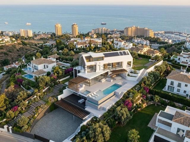 Terreno en venta en La Perla-Torremuelle, Costa del Sol Occidental