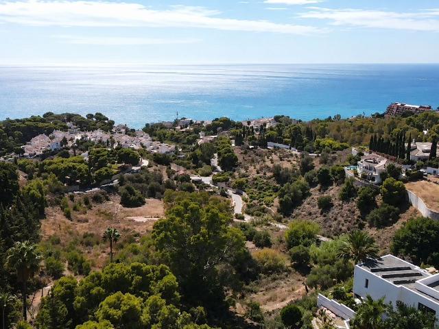 Terreno en venta en La Perla-Torremuelle, Costa del Sol Occidental