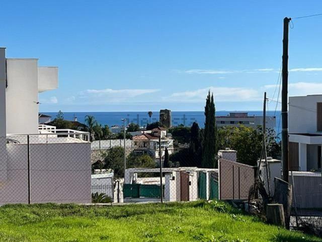 Terreno en venta en La Perla-Torremuelle, Costa del Sol Occidental