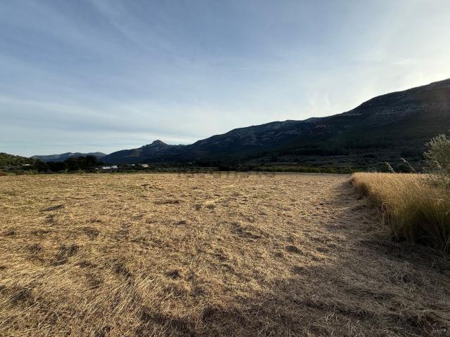 Terreno en venta en la Marina Alta, Valencia