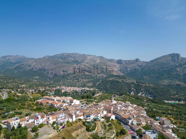 Terreno en venta en la Marina Baixa, Valencia