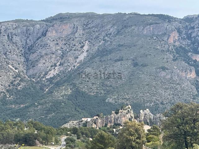 Terreno en venta en la Marina Baixa, Valencia