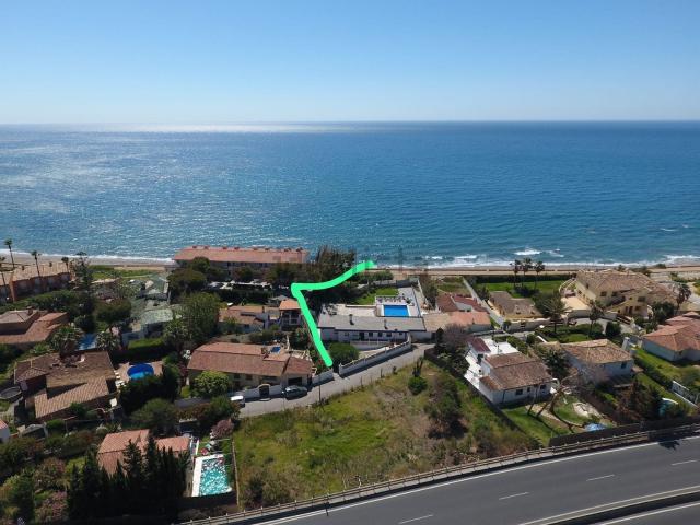 Terreno en venta en Buenas Noches, Estepona