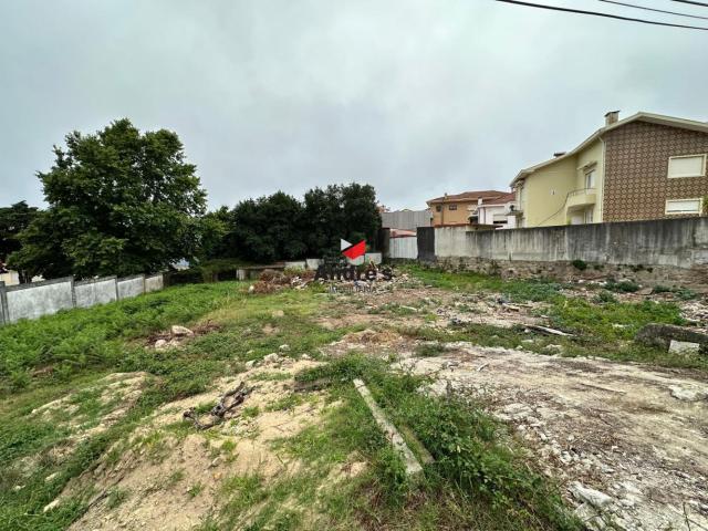 Terreno venda em Pinheiro de Aquém, Gondomar